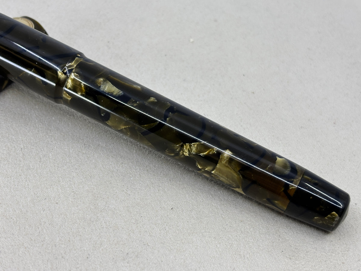 ASC Armando Simoni Club Bologna Minimalist Green Saft Celluloid Limited Edition Fountain Pen - Magic Flex Medium #8 14Kt Gold Nib