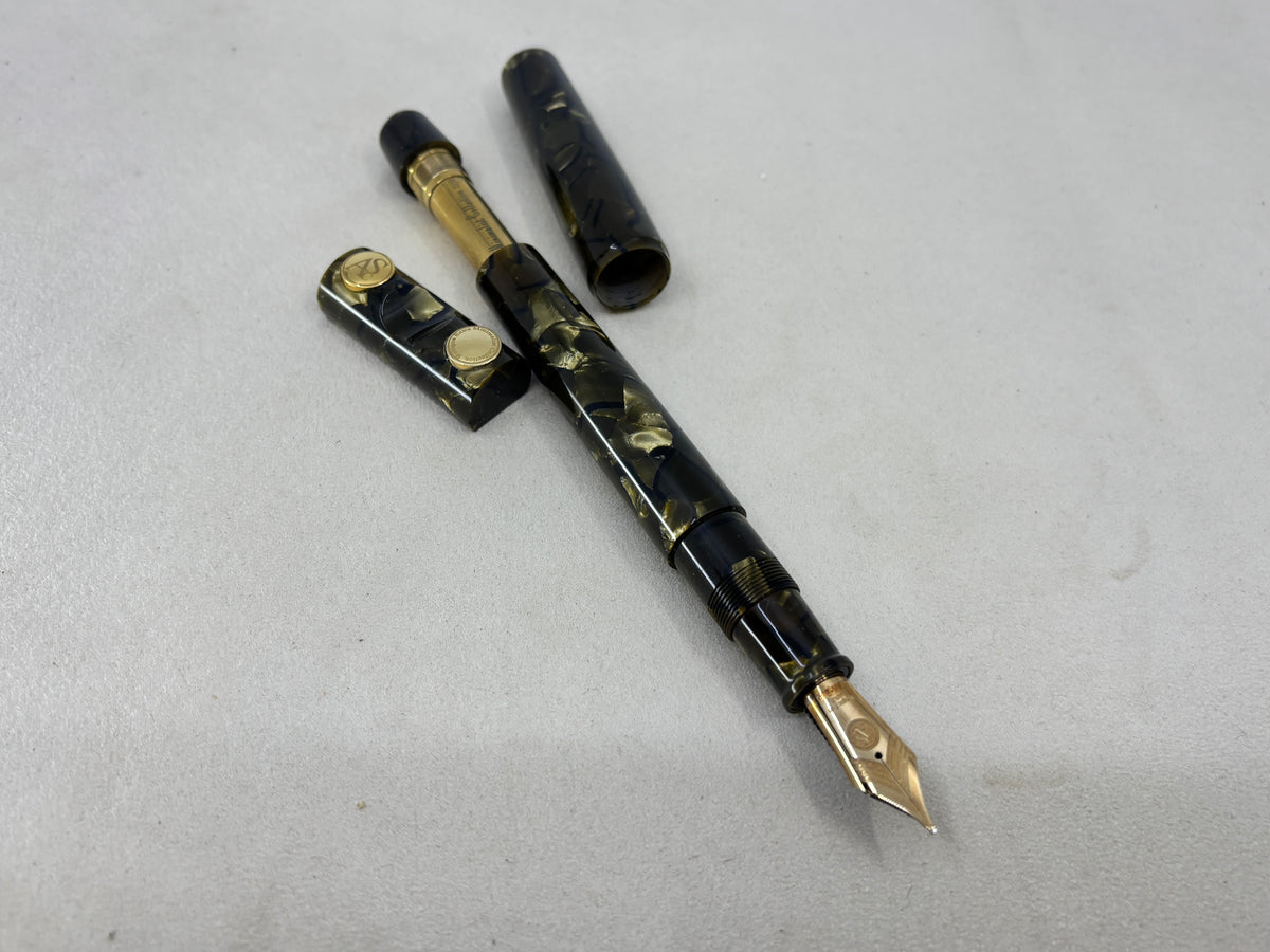 ASC Armando Simoni Club Bologna Minimalist Green Saft Celluloid Limited Edition Fountain Pen - Magic Flex Medium #8 14Kt Gold Nib