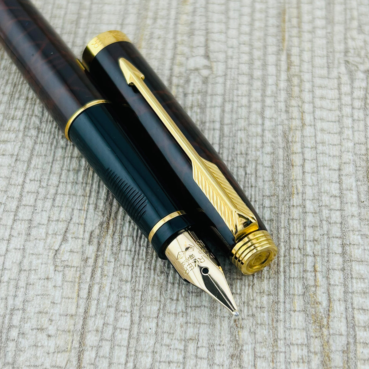 Parker 75 Thuya Brown Lacquer Gold Nib 18k Made in France - Fountain Pen