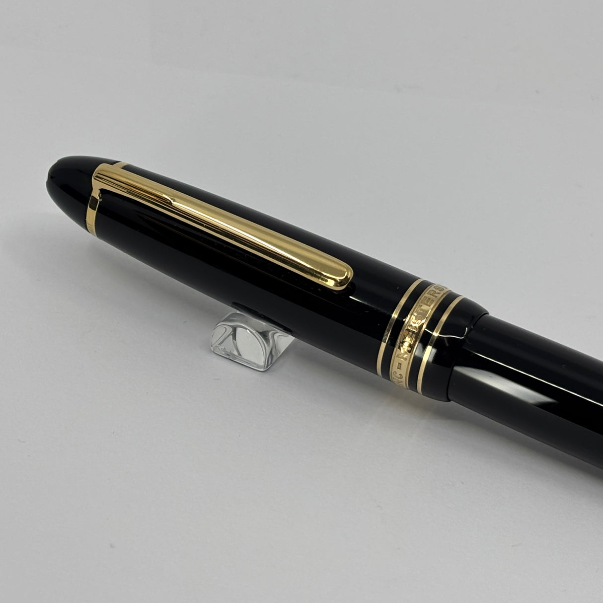 Montblanc #146 Black Resin LeGrand Meisterstuck Fountain Pen - Fine 18kt Gold Nib (Generally Sold with 14kt Nib)