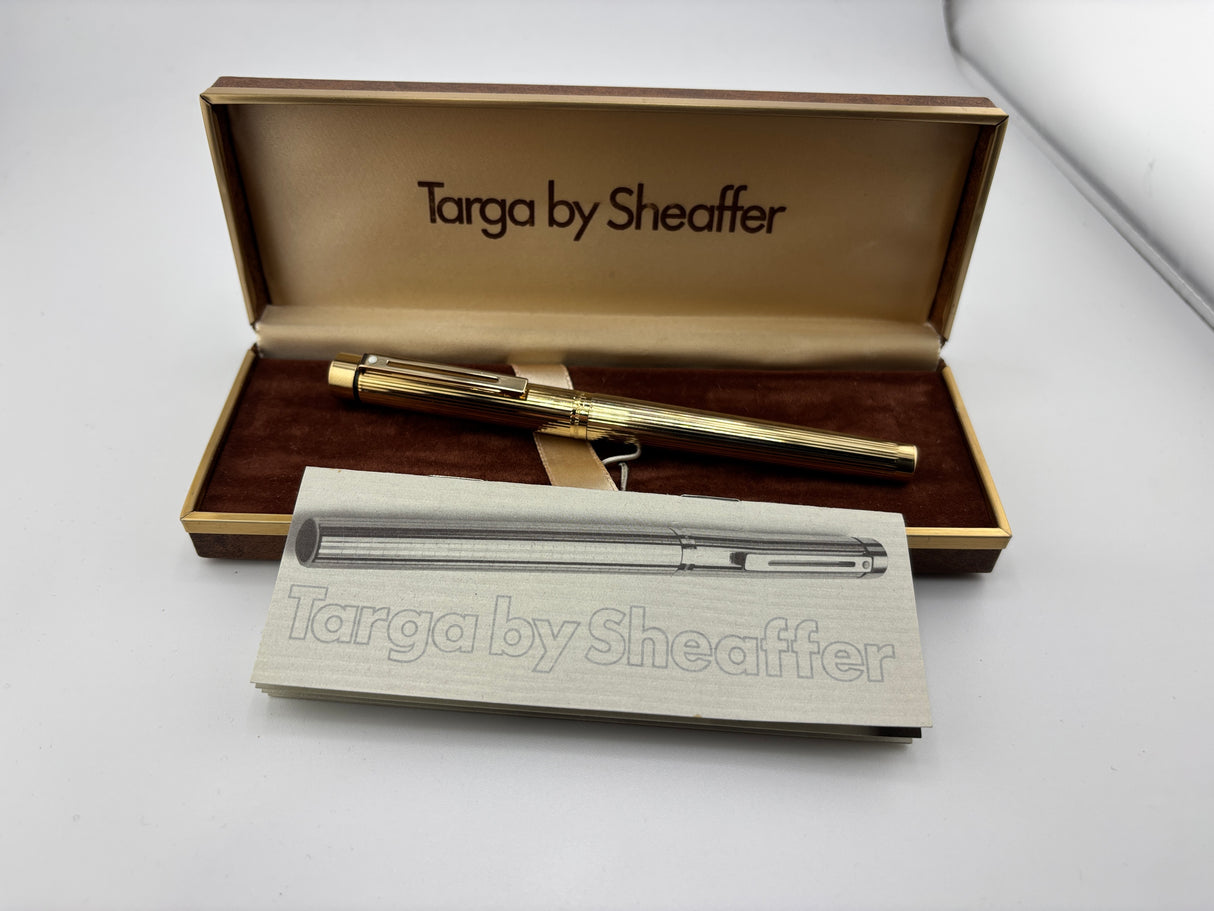 Sheaffer Full-Size Targa Gold-Plated Fluted Fountain Pen - Medium 14kt Gold Nib