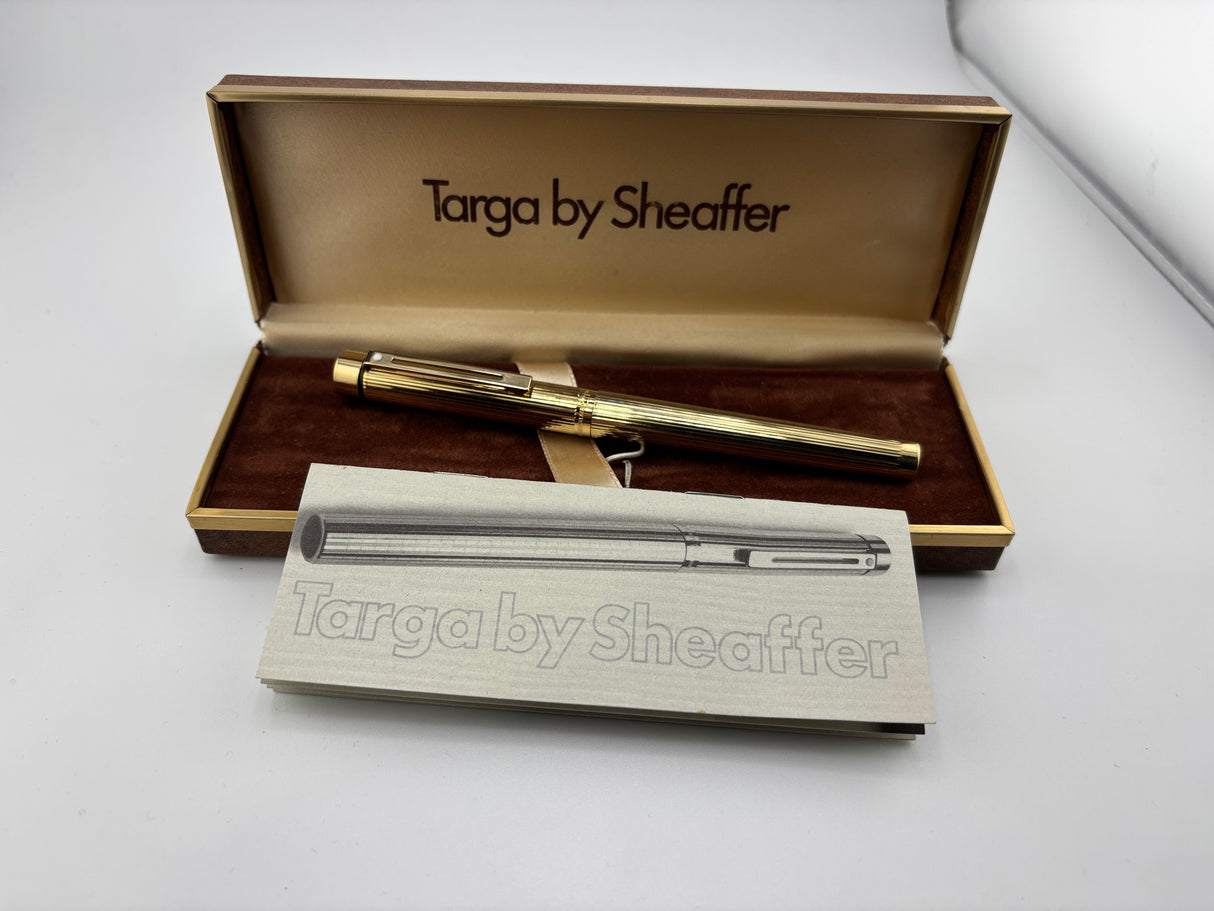Sheaffer Full-Size Targa Gold-Plated Fluted Fountain Pen - Medium 14kt Gold Nib