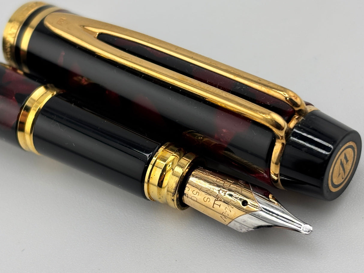 Waterman Man 200 Rhapsody Burgundy Marble Fountain Pen - Broad/Stub 18kt Gold Nib