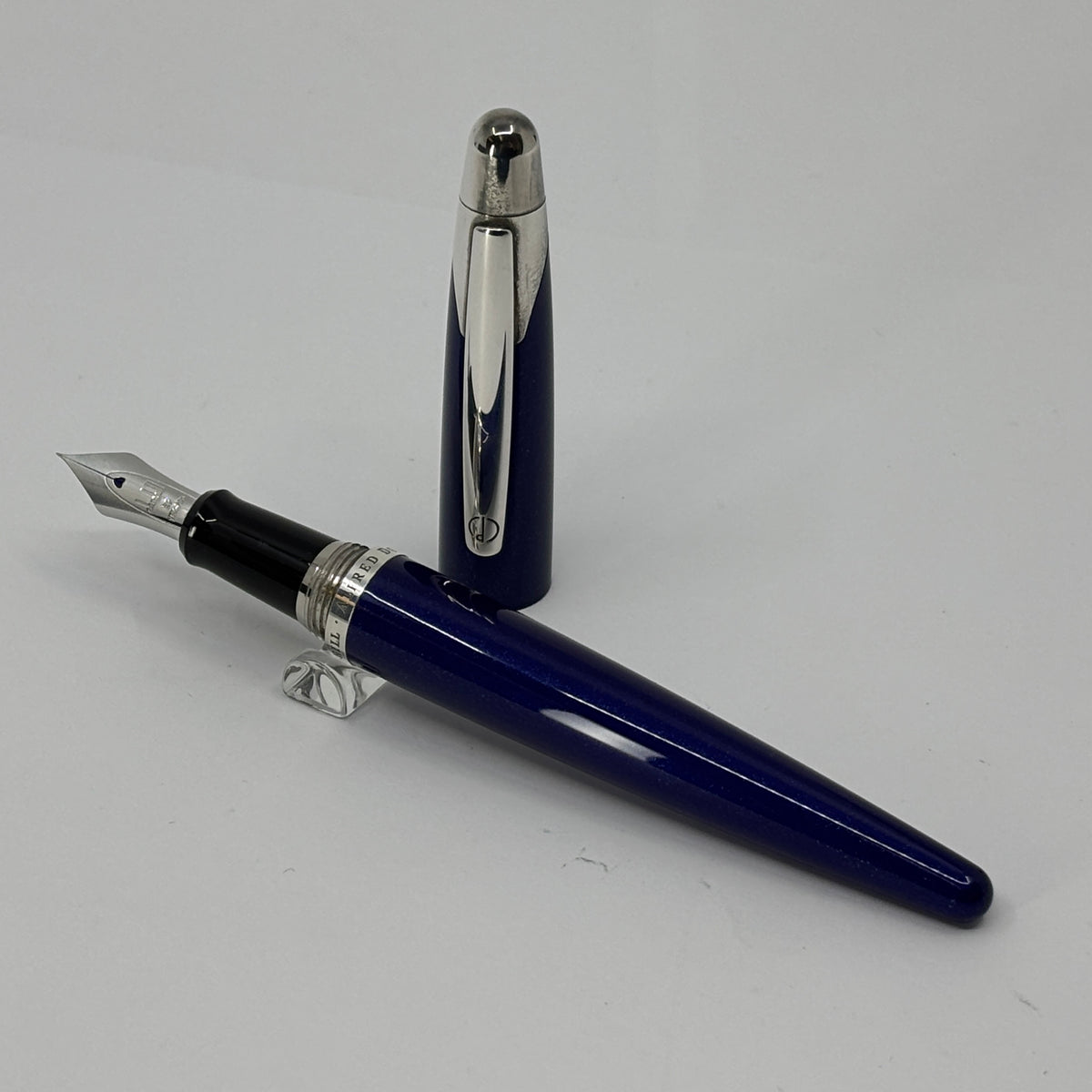 Dunhill AD2000 Royal Blue Galaxy Fountain Pen - Extra Fine 18kt Gold Nib