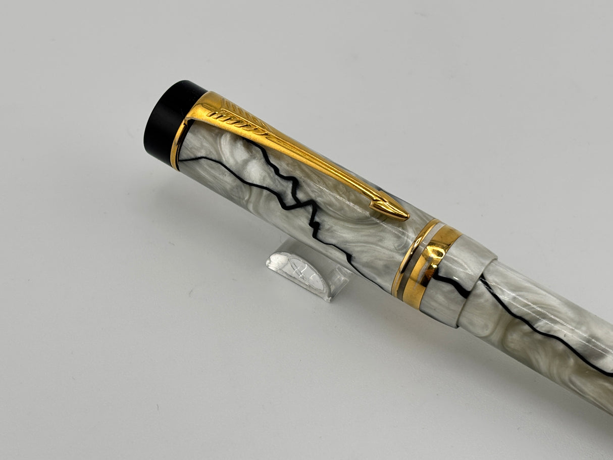 Parker Duofold International (Standard Size) Pearl & Black Fountain Pen - Fine 18kt Gold Nib