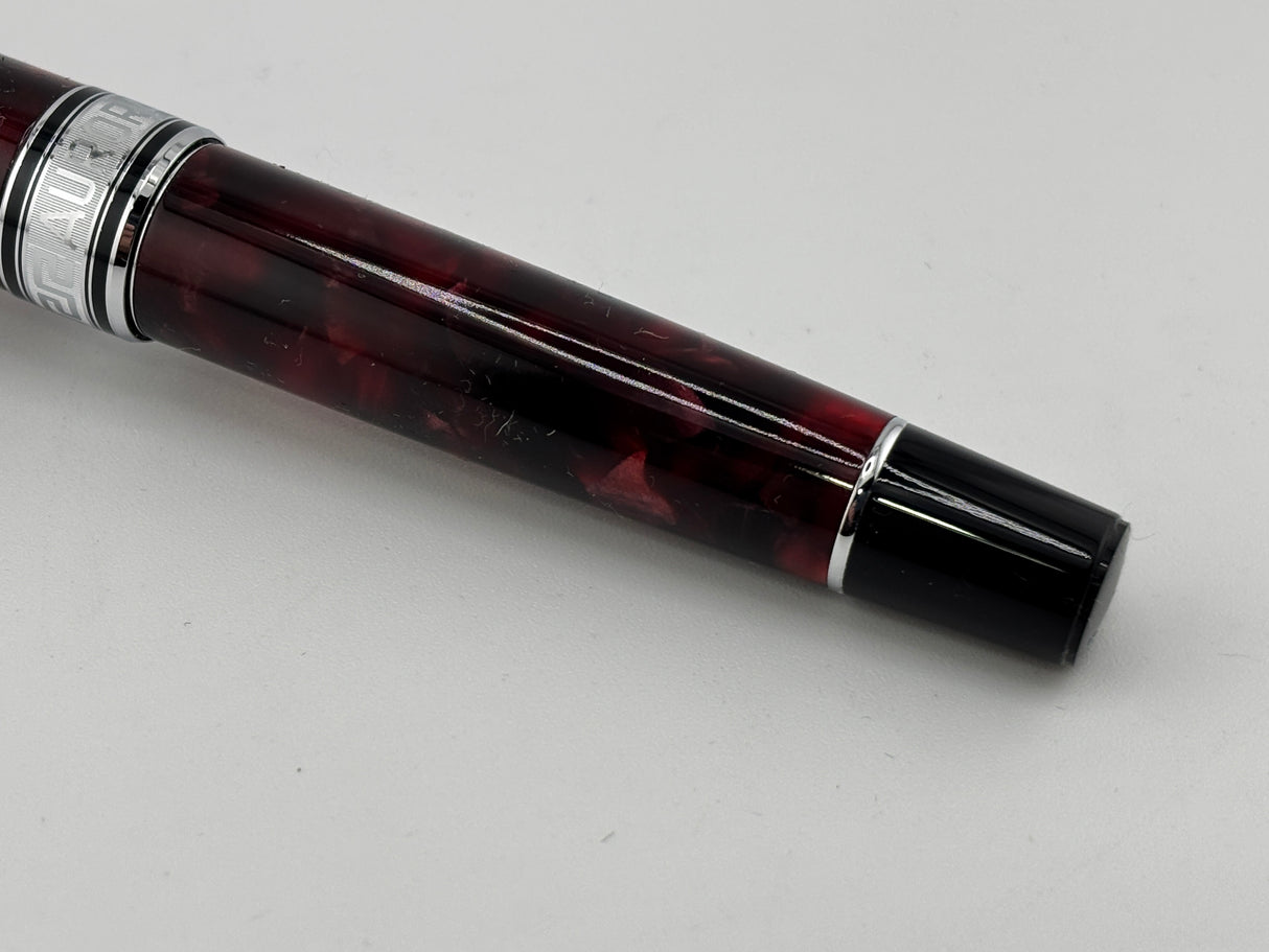 Aurora Optima Marbled Burgundy Auroloide Fountain Pen - Medium 14kt Gold Nib