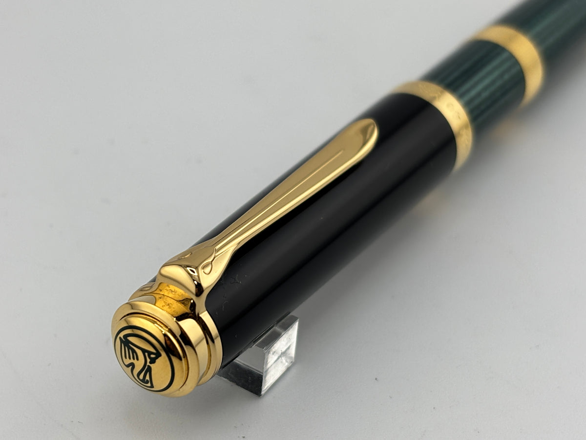 Pelikan Souverän M800 Fountain Pen Celebrating 40 Years of Souverän Limited Edition - Medium 18kt Gold Nib