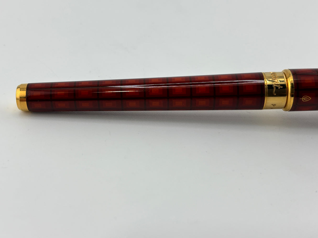 S.T. DuPont Olympio Vertigo Laque de Chine Fountain Pen - Medium 18kt Gold Nib