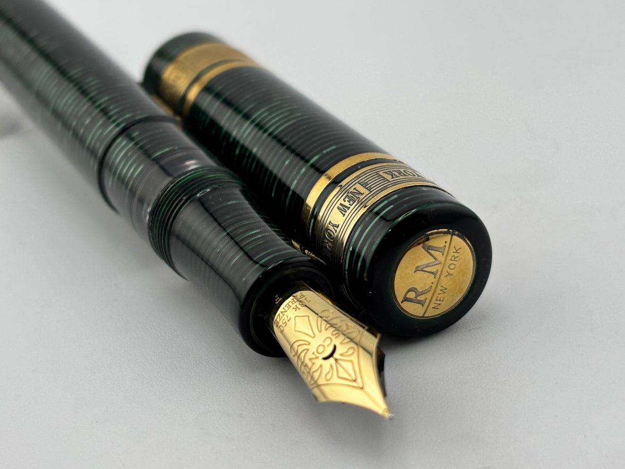 Visconti/Rebecca Moss Visconti Rebecca Moss "New York" Green (Wall Street) Celluloid Limited Edition Fountain Pen - Visconti Fine 18kt Gold Nib