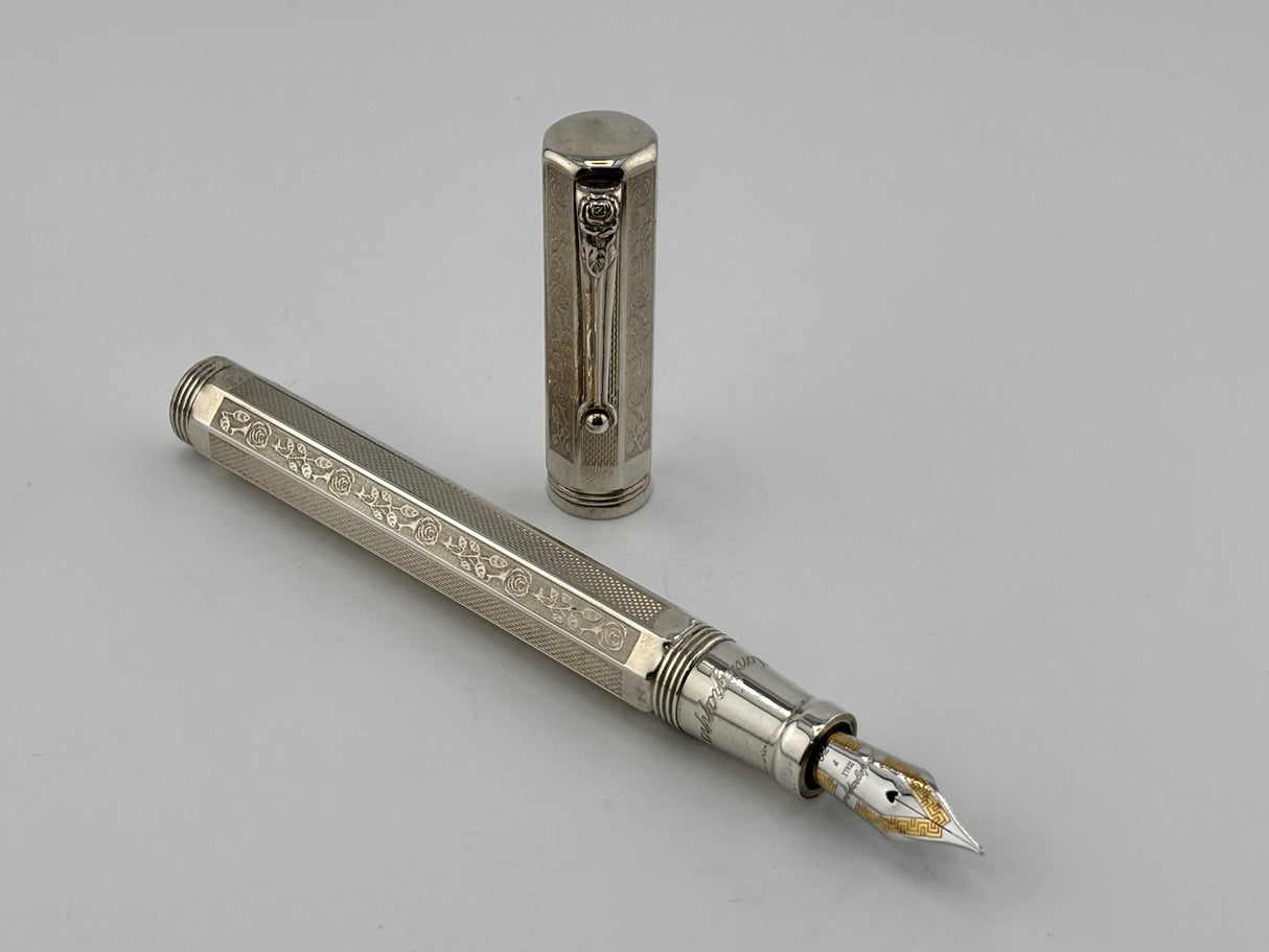 Montegrappa War of the Roses York Special Edition Faceted .925 Sterling Silver Fountain Pen - Fine 18kt Gold Nib