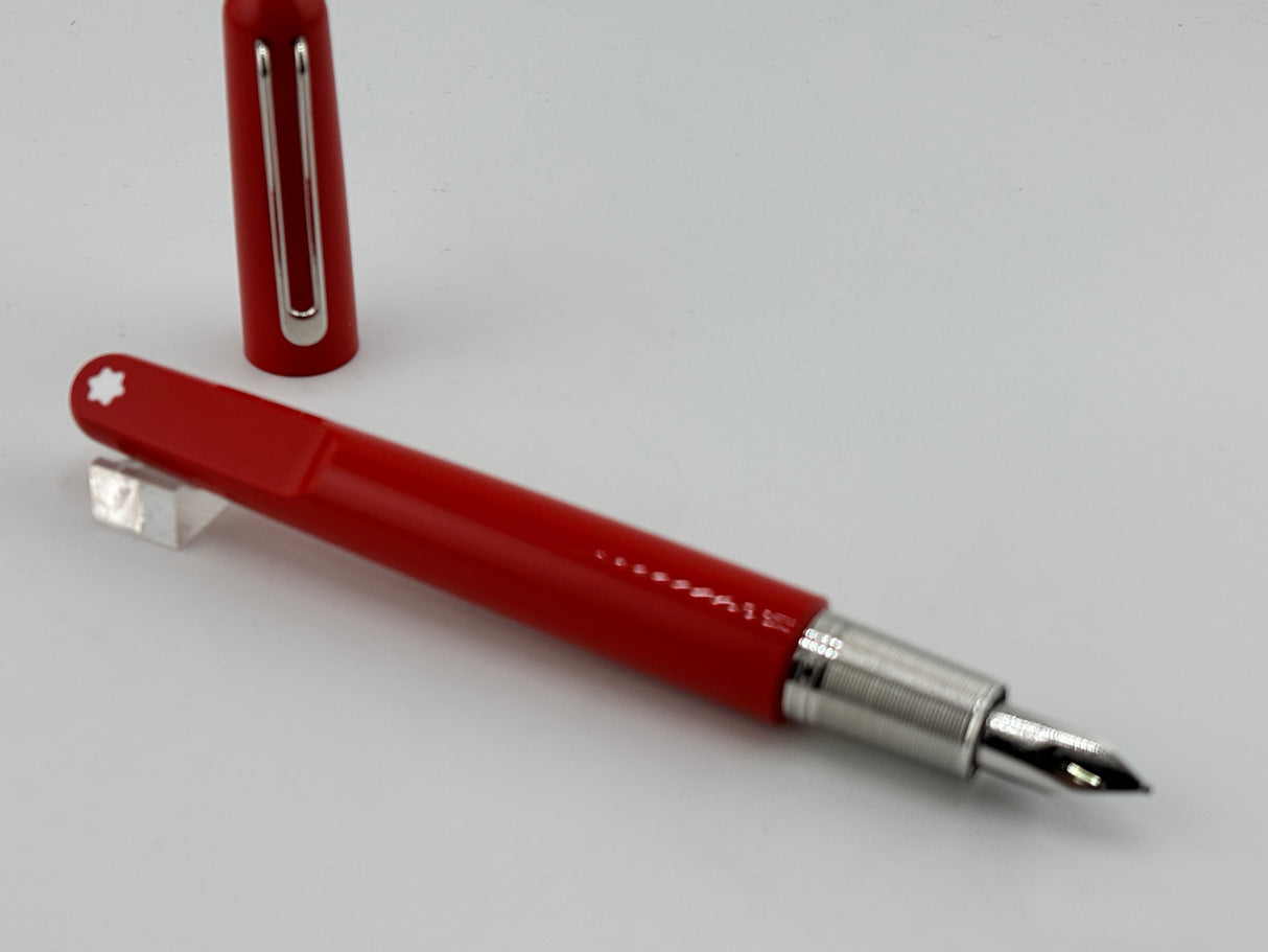 Montblanc Marc Newsom M ULTRA RED Special Edition Fountain Pen - Medium 14kt Gold Nib