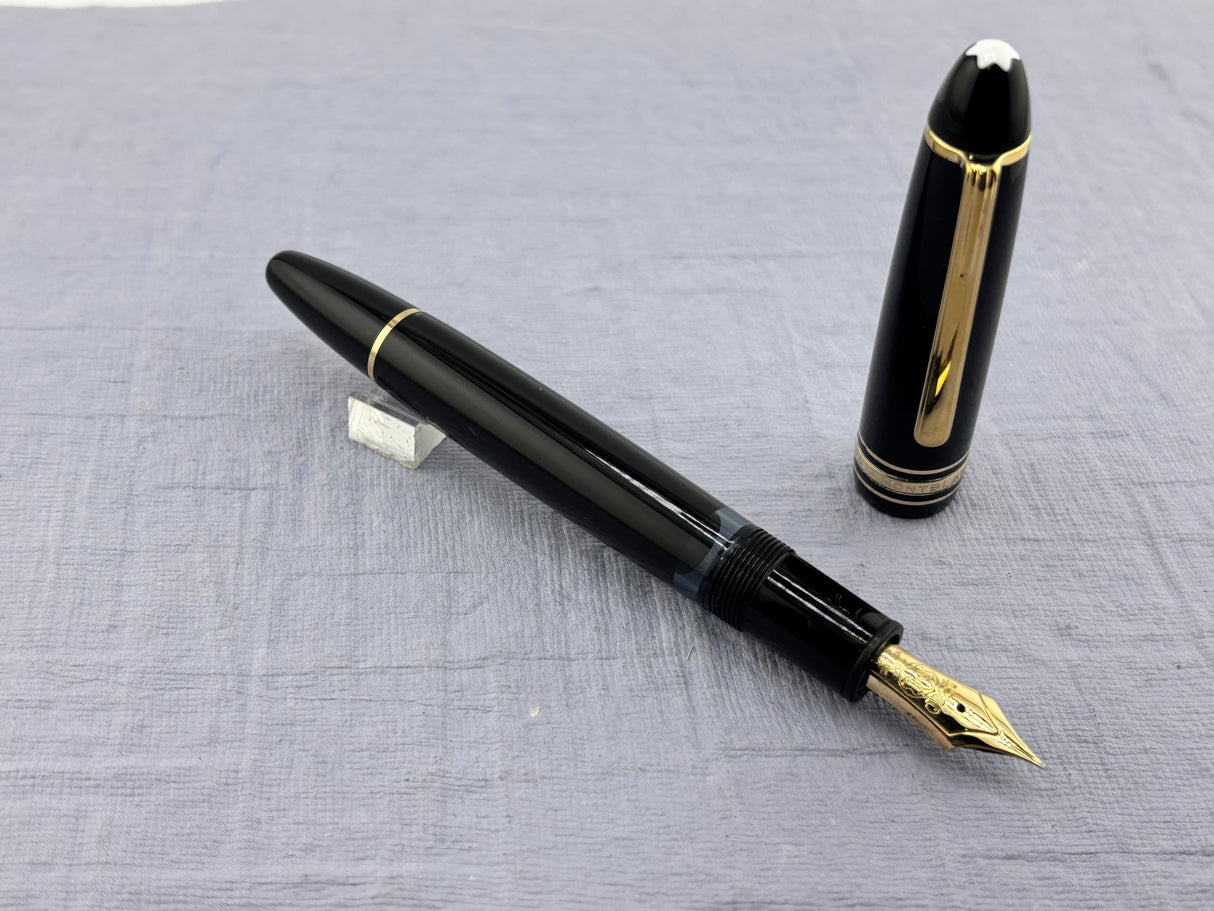 Montblanc 146 circa 1970 Excellent Medium Nib gold 14K585