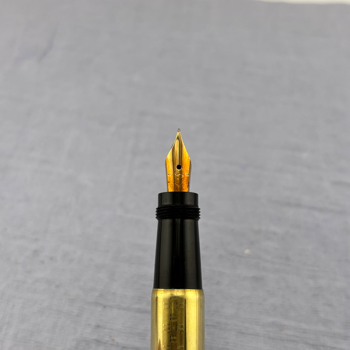Magus Safety Fountain Pen 18 Carat Rolled Gold with Original Box