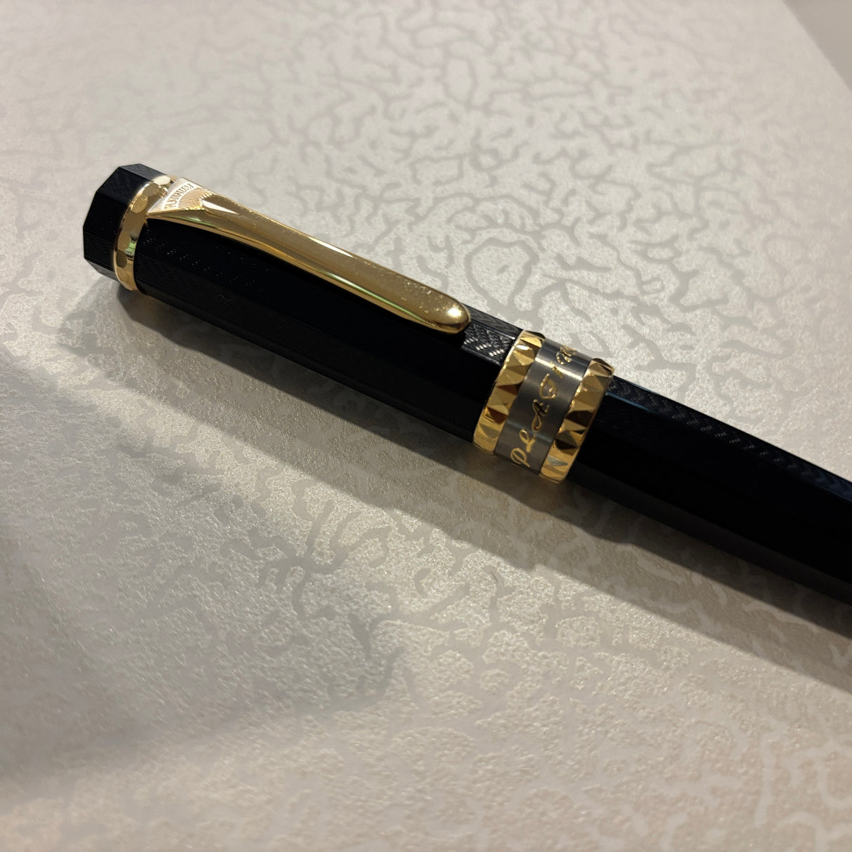 Platinum AD2000 Y2K Black Commemorative Limited Edition Fountain Pen - Fine 18kt Gold Nib