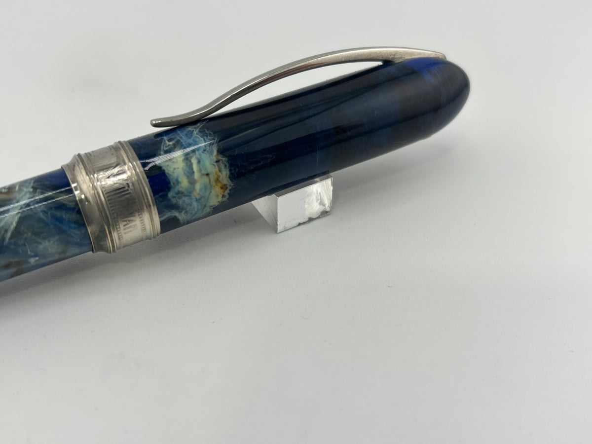 Visconti Early Van Gogh Maxi Ocean Blue Fountain Pen - Large Fine 14kt Gold Nib - A Fabulous Example of this Model (Each One Being Different)