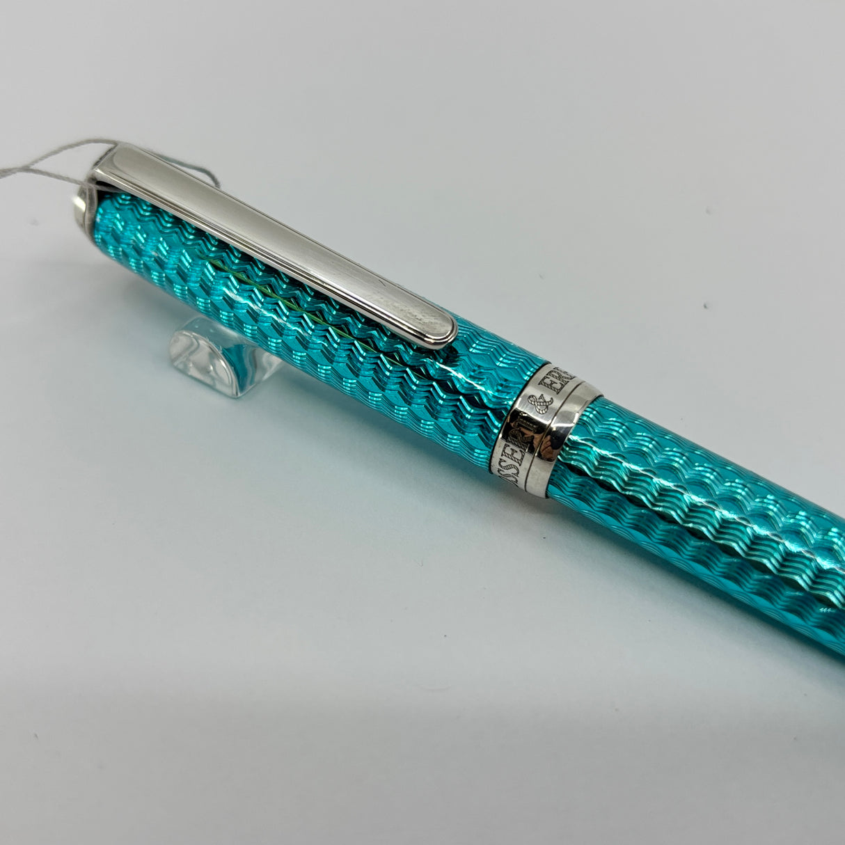 Bossert & Erhard Basketweave Arctic Ice Fountain Pen - Medium 18kt Gold Nib