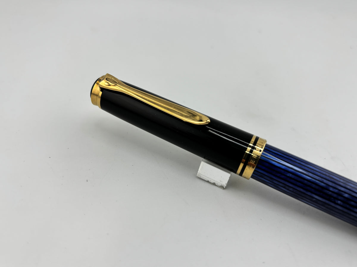 Pelikan Early M800 Black Cap/Blue Striped Barrel - Fine 18CGold Nib