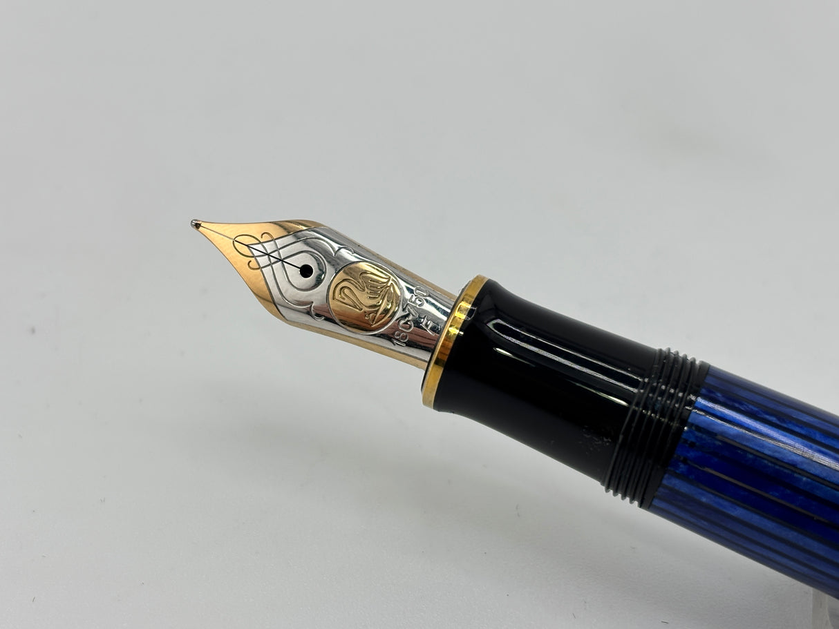 Pelikan Early M800 Black Cap/Blue Striped Barrel - Fine 18CGold Nib