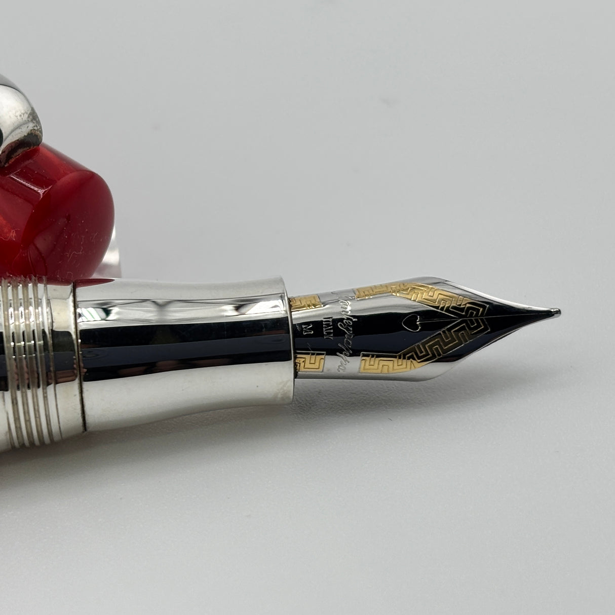Montegrappa Historia Lustrous Red Marbled Celluloid Limited Edition Fountain Pen - Medium 18kt Gold Nib