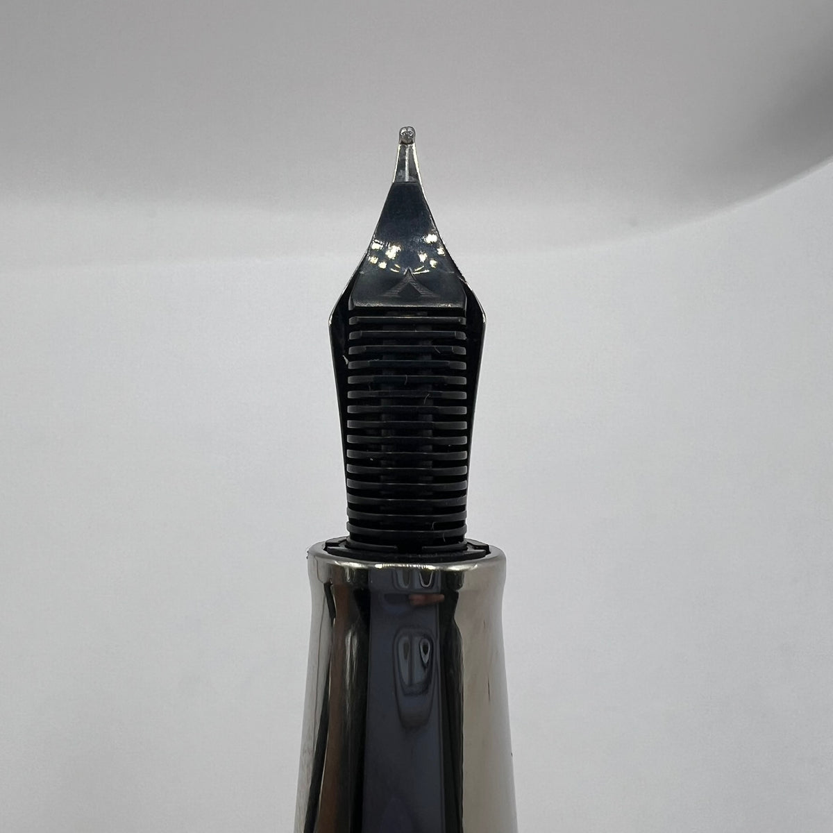Visconti Oversized Opera Master Essence Stargazer Limited Edition Fountain Pen - Broad 18kt Gold Nib - LE# 74/88