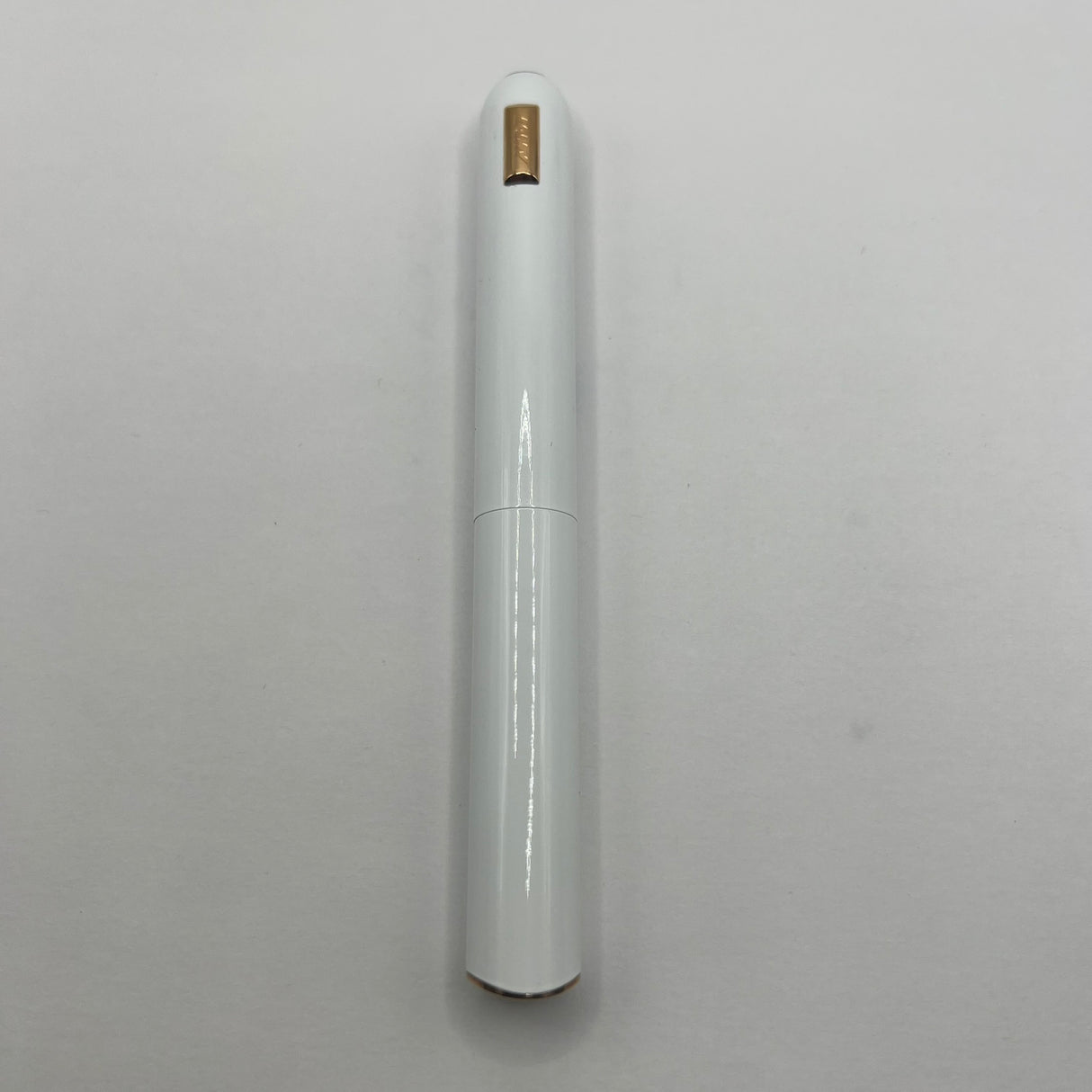 Lamy Dialog CC White Lacquered Retractable Nib Fountain Pen - Broad 14kt Gold Nib