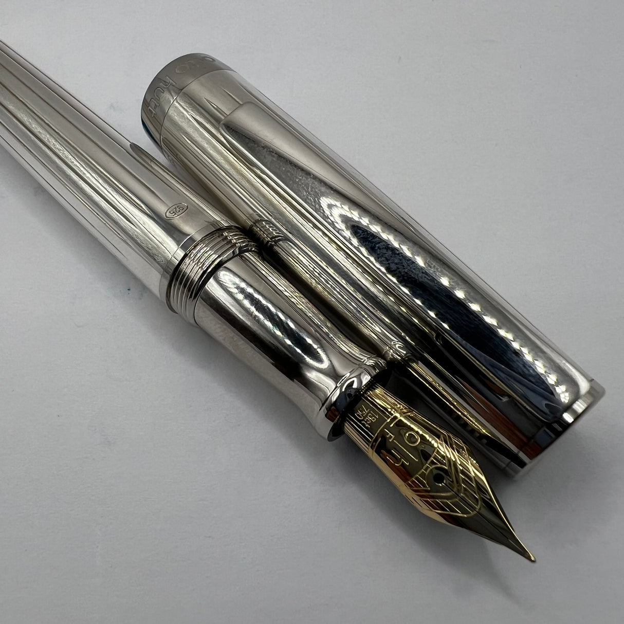 Otto Hutt 07 Design Sterling Silver Top-of-the-Line Fountain Pen - Large Fine Semi-Flex 18kt Gold Nib
