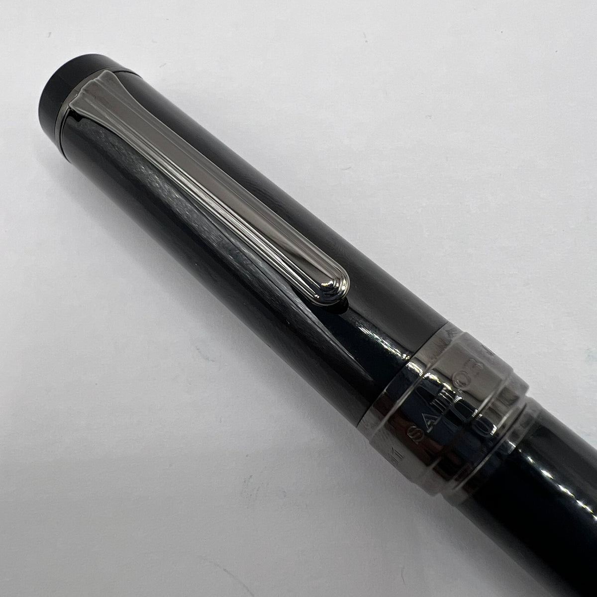 Sailor Cylint Black Stainless Steel Fountain Pen - Fine 21kt Gold Nib