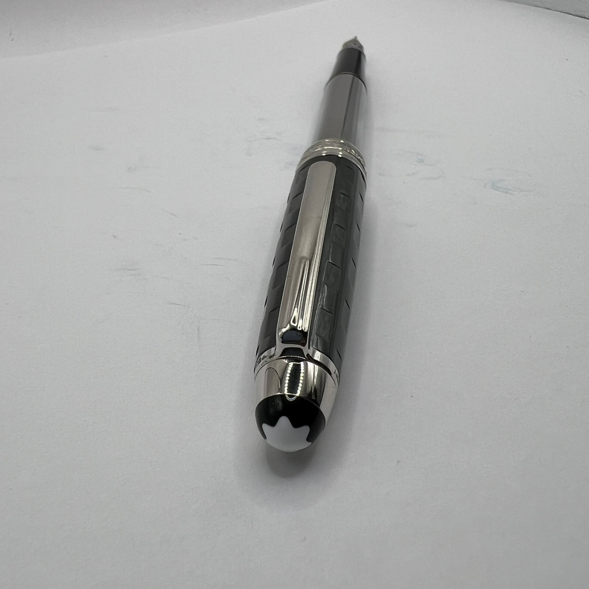Montblanc Solitaire Ceramic Black Prisma Classique #145 Fountain Pen - Fine 14kt Gold Nib