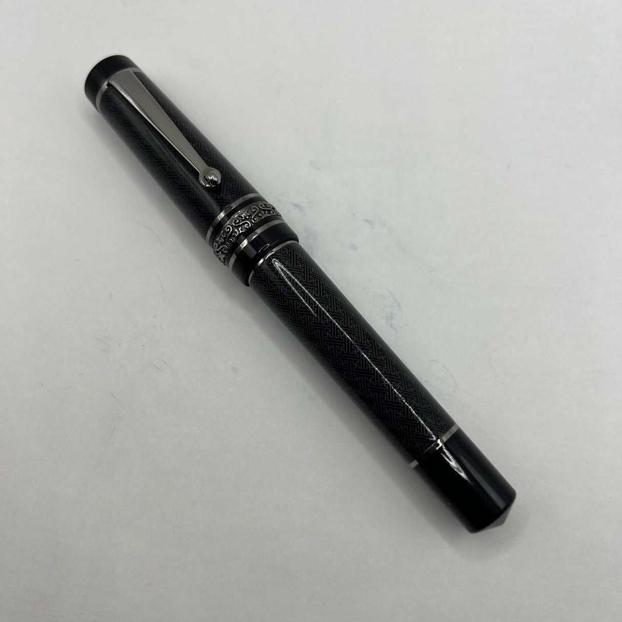 Maiora Dedalo Limited Edition Fountain Pen - Medium 14kt Gold Nib
