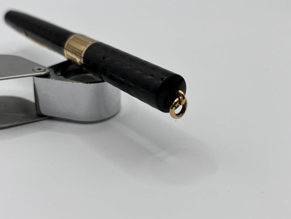 Waterman 52 1/2V Black chased Ring top Gold cap band - Fountain Pen