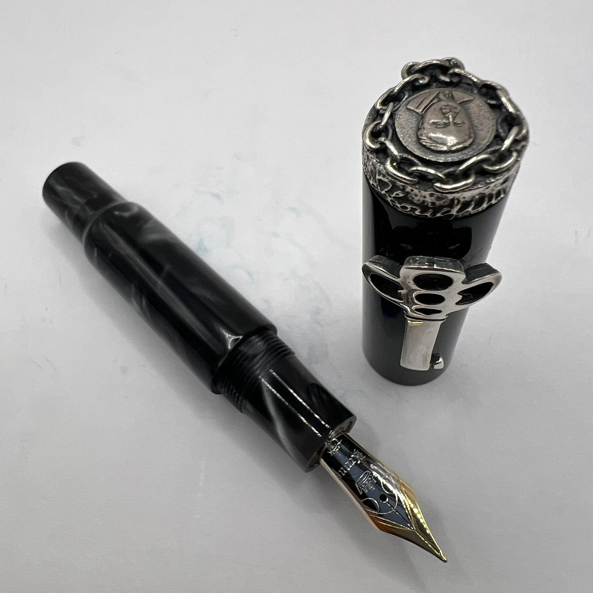 Krone Harry Houdini Limited Edition Fountain Pen - Medium 18kt Gold Nib - With Authenticated Original Key Used by Houdini!