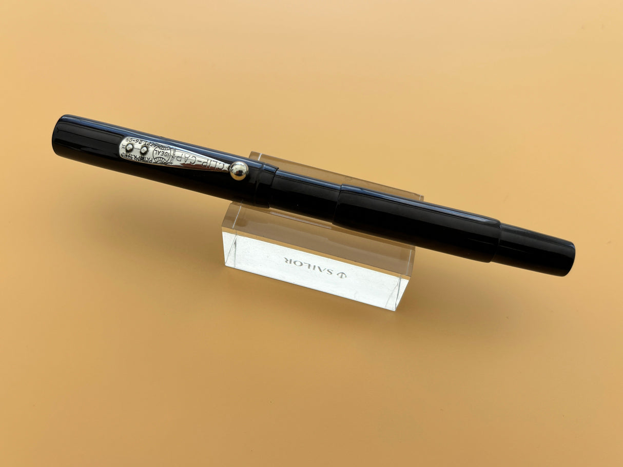 Waterman 12 SF Sleeve Filler Black Hard rubber - Fountain Pen