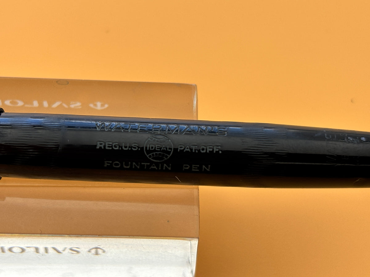 Waterman 52 1/2V Black chased Ring top - Fountain Pen