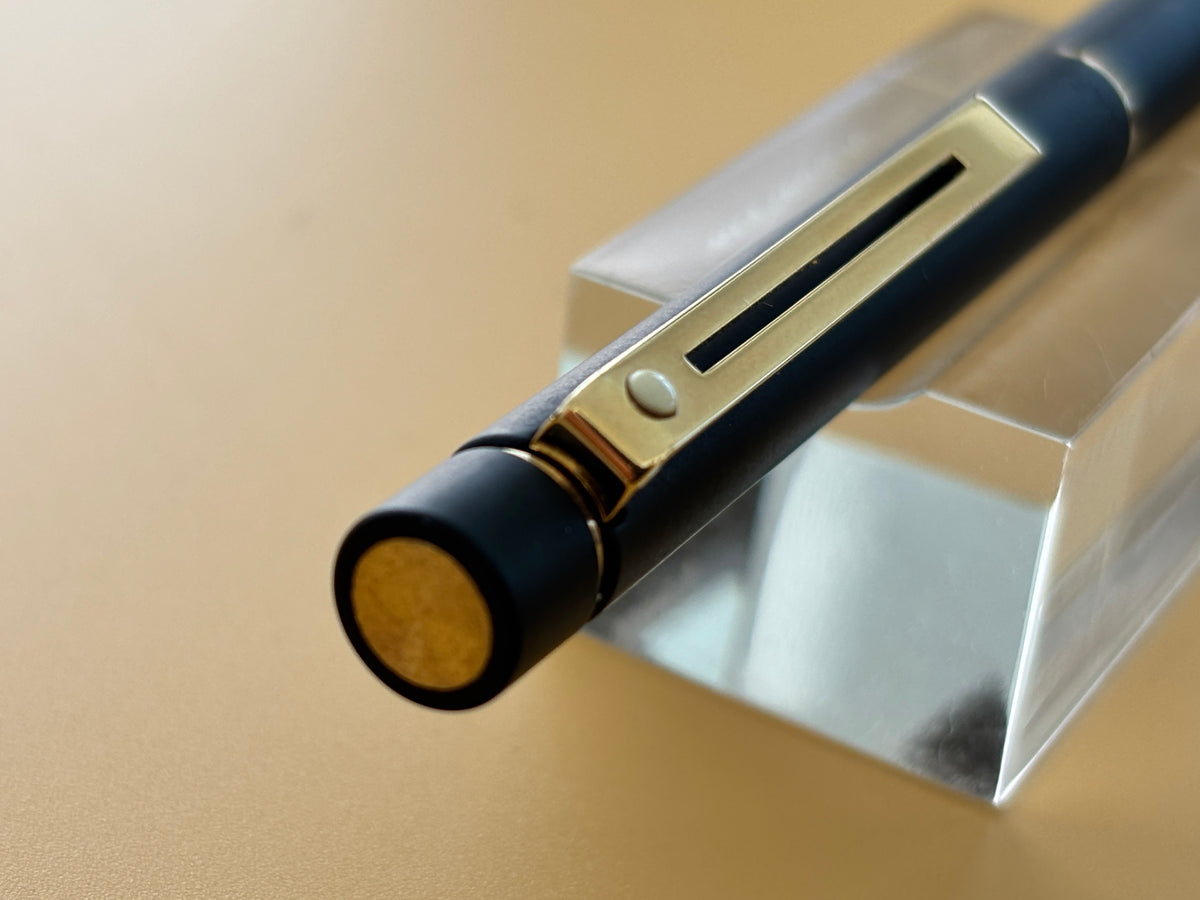 Sheaffer Targa Slim Black Matte circa 1995 New condition and boxed - Fountain Pen