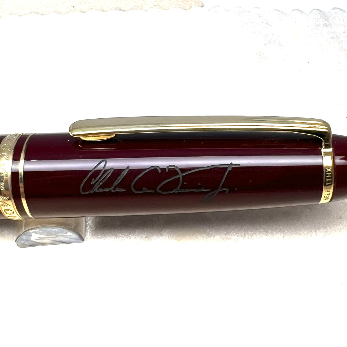 Montblanc Meisterstuck #146 LeGrand Bordeaux Fountain Pen - Fine 14kt Gold Nib - Engraved Cap