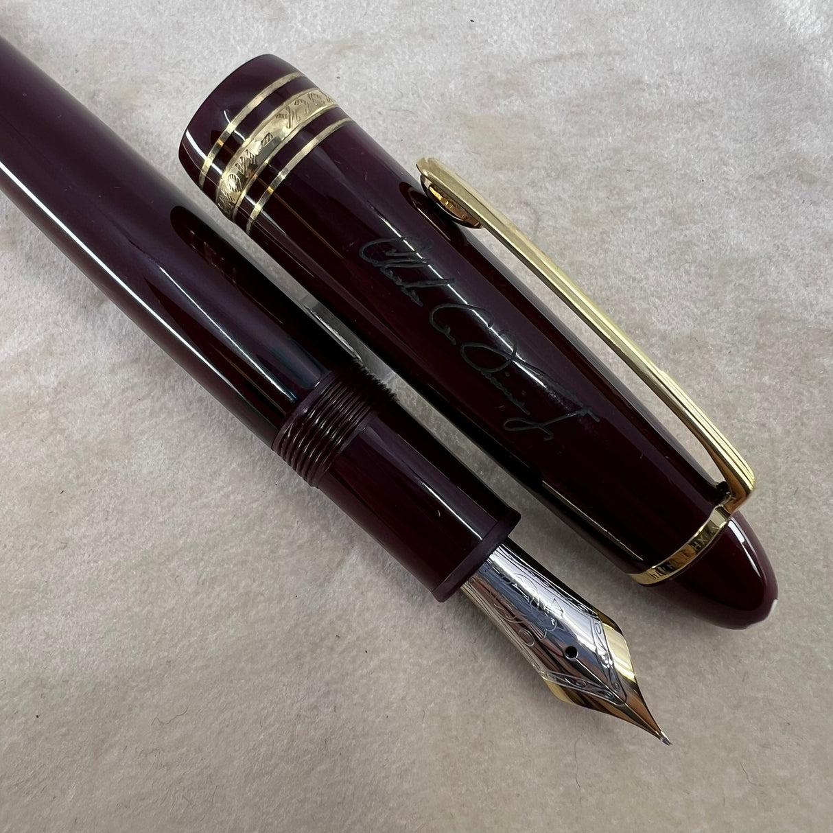 Montblanc Meisterstuck #146 LeGrand Bordeaux Fountain Pen - Fine 14kt Gold Nib - Engraved Cap