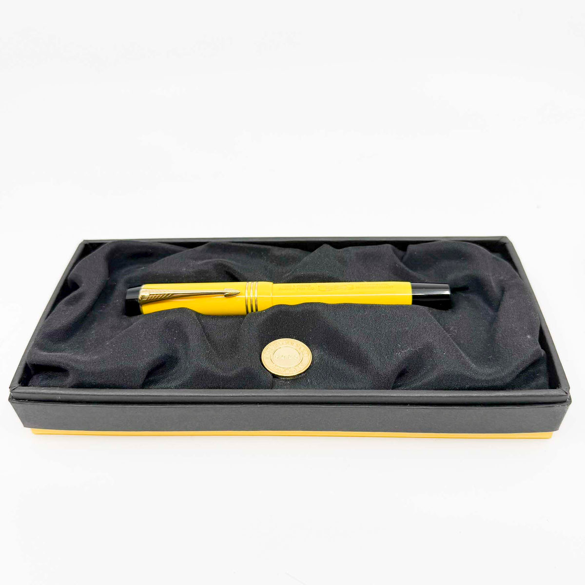 Parker Duofold Centennial Mandarin Yellow Limited Edition Fountain Pen - Medium 18kt Gold Nib