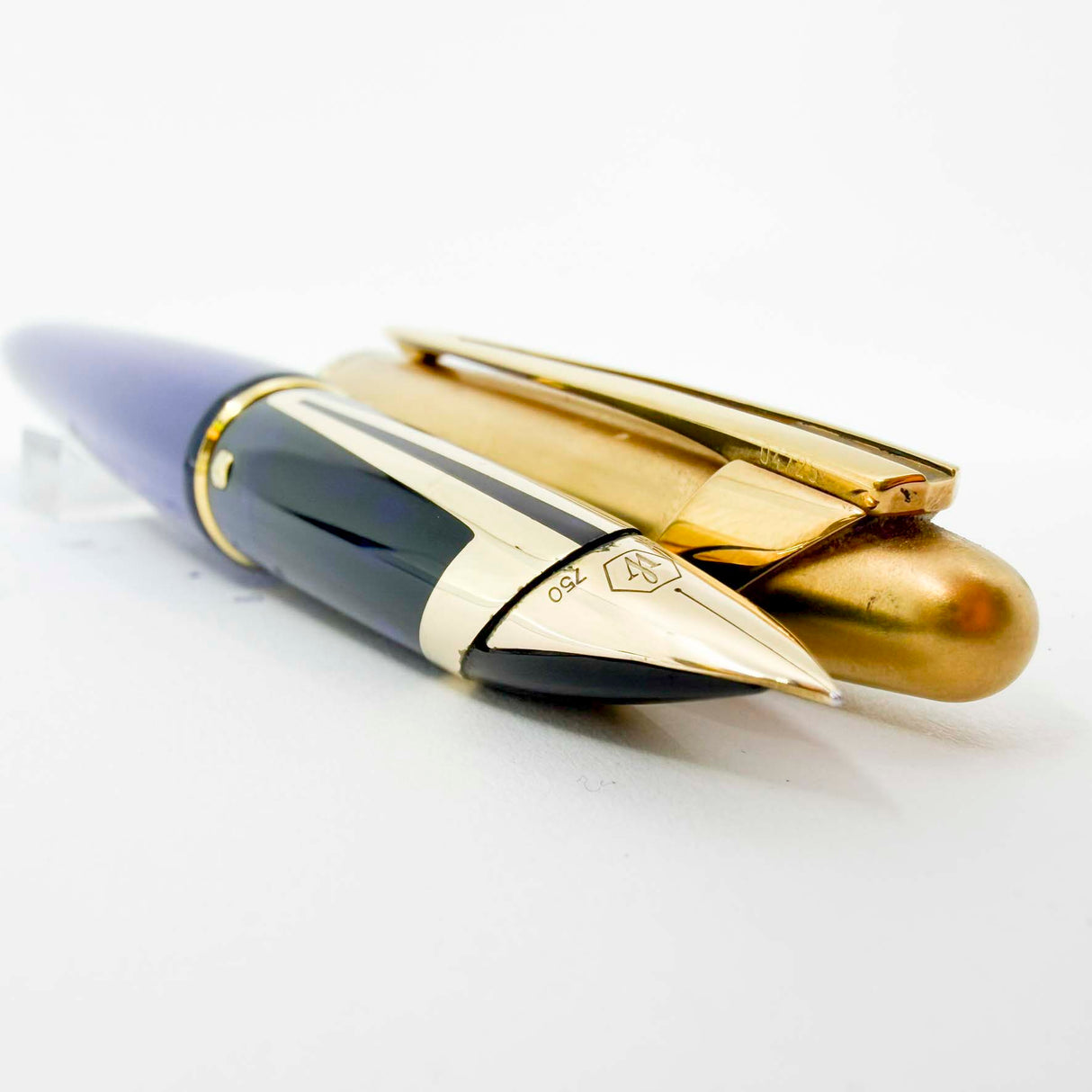 Waterman Edson Blue Translucent Fountain Pen - Fine 18kt Gold Nib