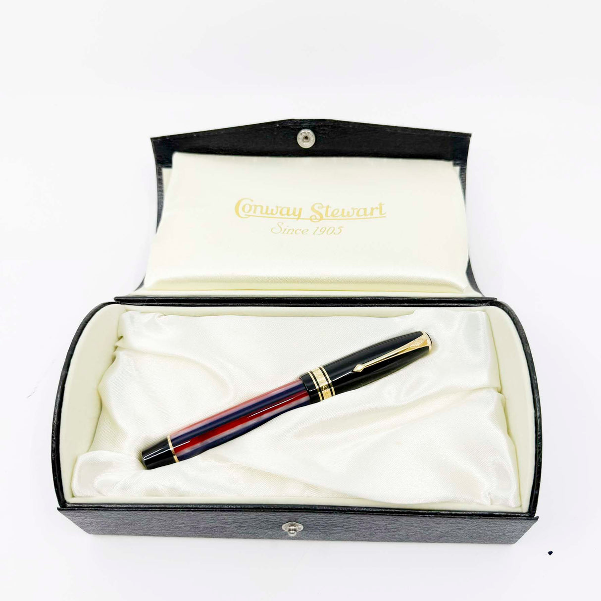 Conway Stewart "The Garner 100" Patriot Striped Barrel Limited Edition Fountain Pen - Medium 18kt Gold Nib