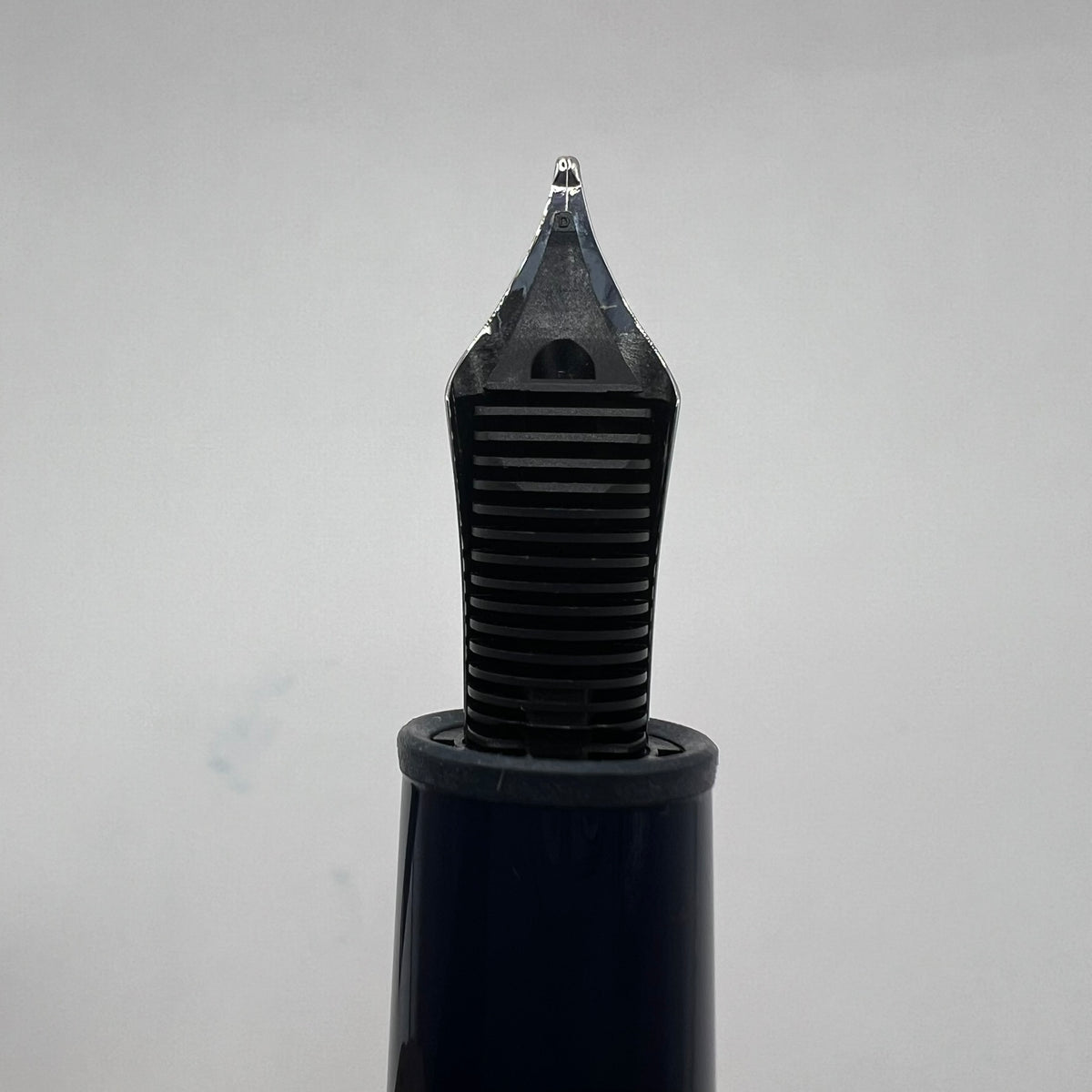 Montblanc Origin Blue #146 LeGrand Fountain Pen - Medium 18kt Gold Nib