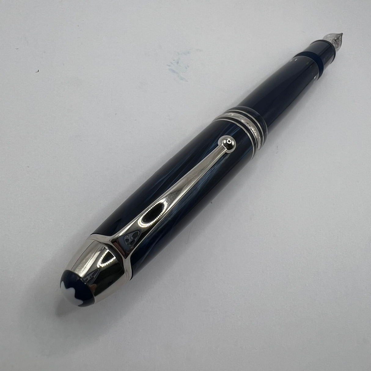 Montblanc Origin Blue #146 LeGrand Fountain Pen - Medium 18kt Gold Nib