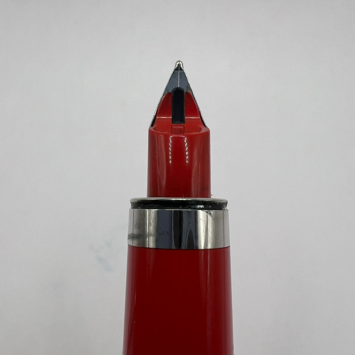 Montblanc Marc Newson RED Fountain Pen - Medium 18kt Gold Nib