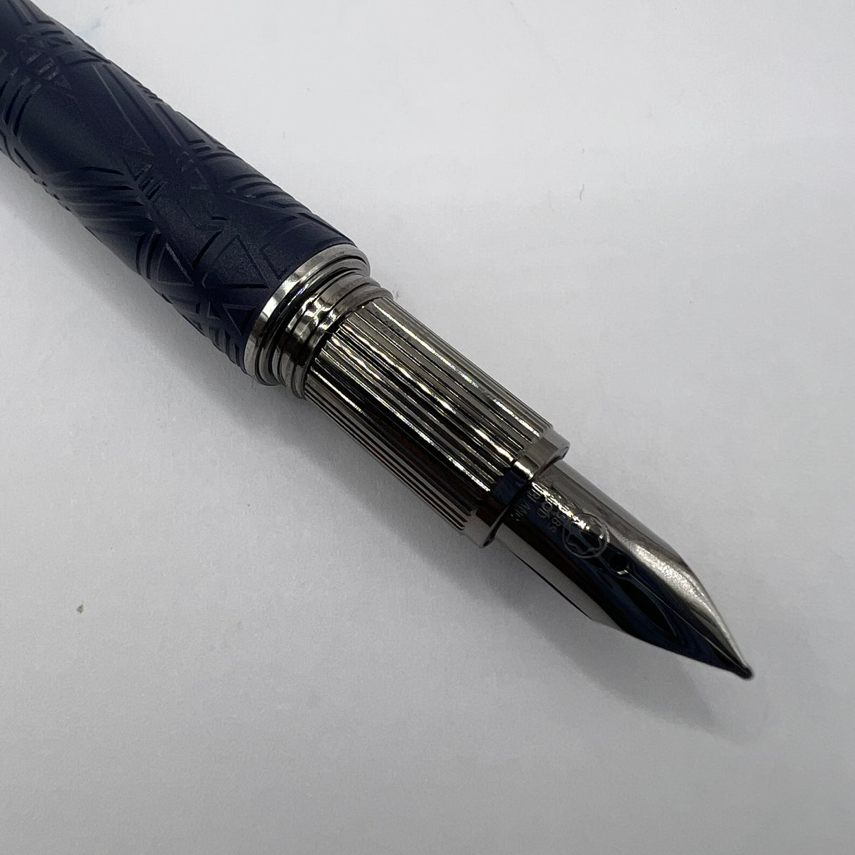 Montblanc Starwalker Space Blue Fountain Pen - Medium 14kt Gold Nib