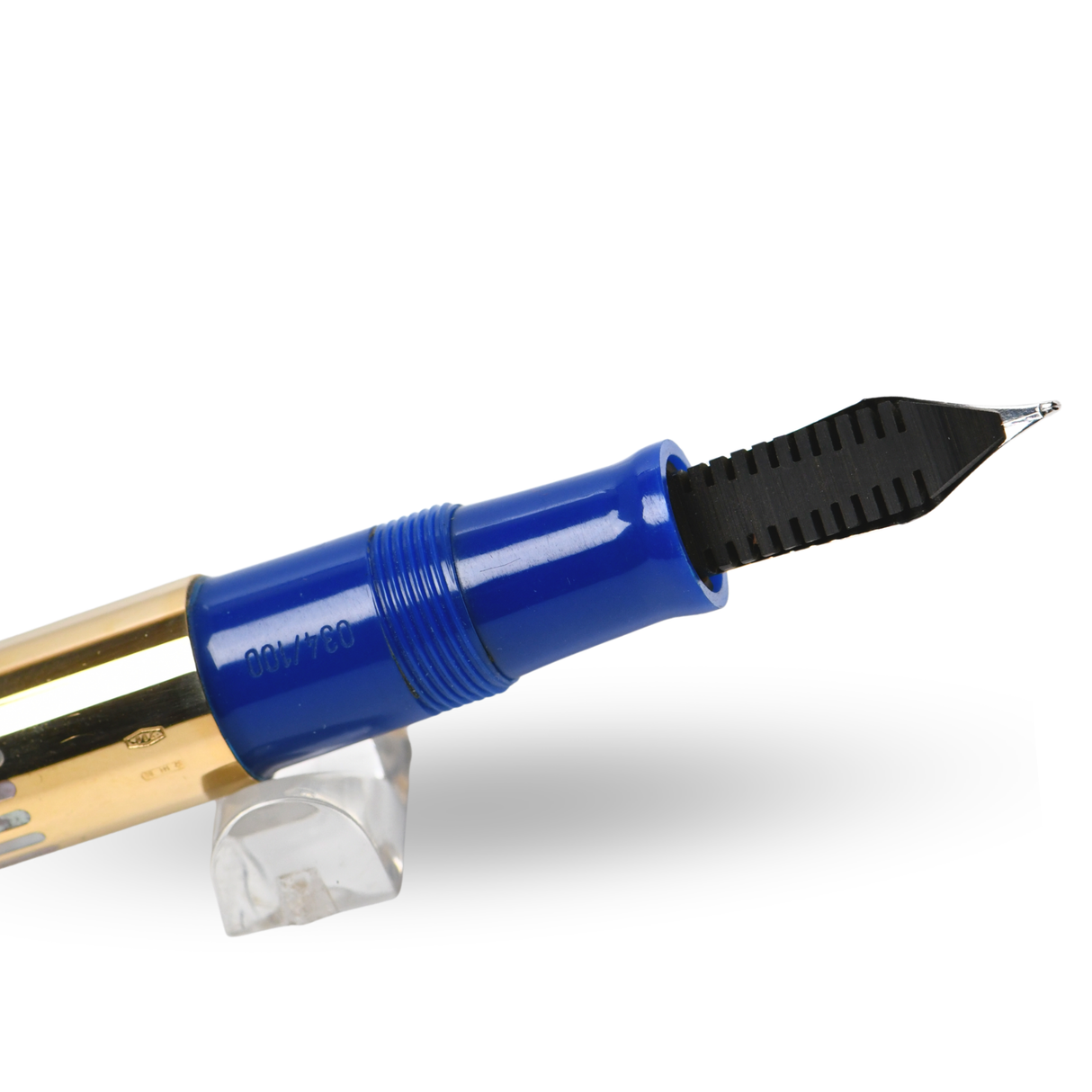 OMAS Roma Bernini Solid Gold 18K/750 Limited Edition Fountain Pen - #34/100 Made - Medium 18kt Gold Nib