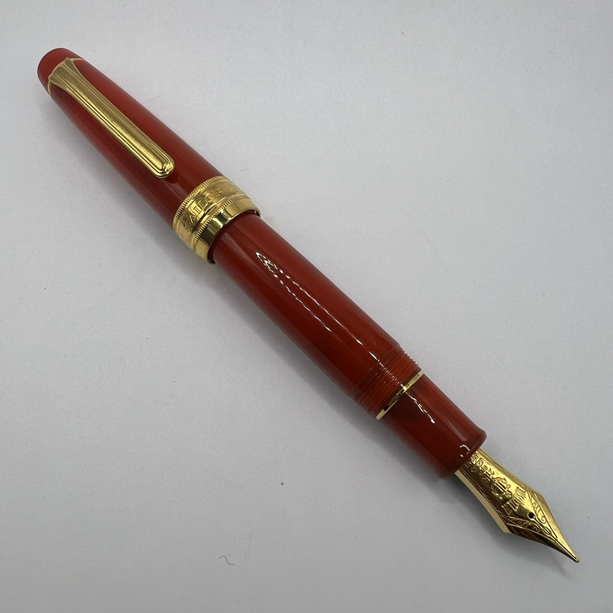 Sailor Professional Gear King of Pens Fountain Pen - Pillow Book - Autumn Sky(Coral) - Broad 21kt Gold Nib