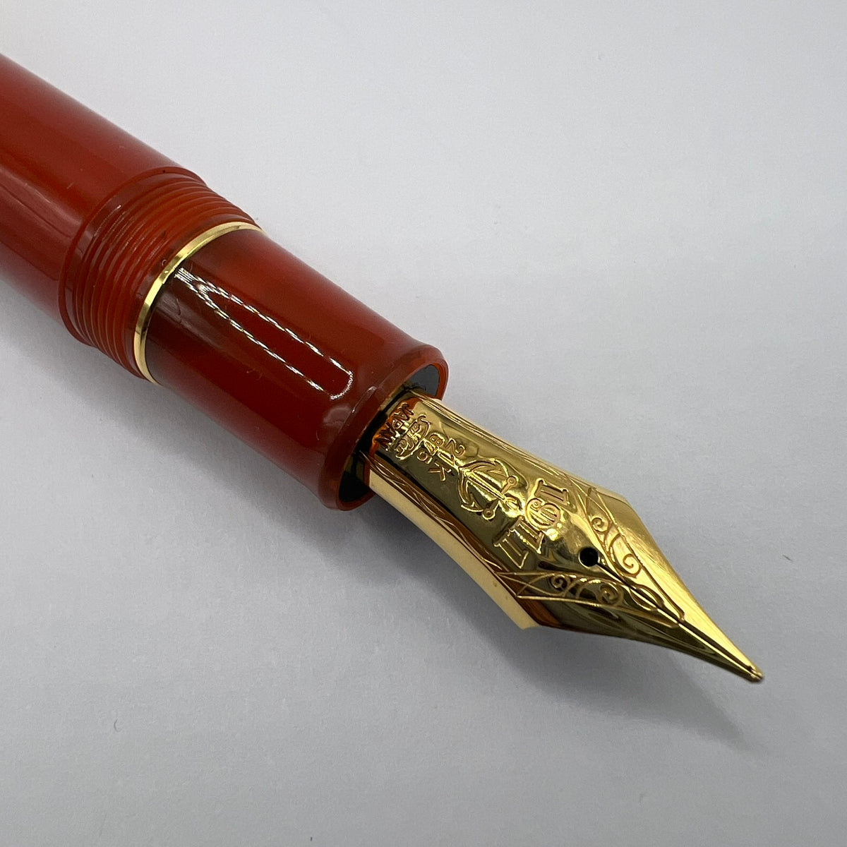 Sailor Professional Gear King of Pens Fountain Pen - Pillow Book - Autumn Sky(Coral) - Broad 21kt Gold Nib