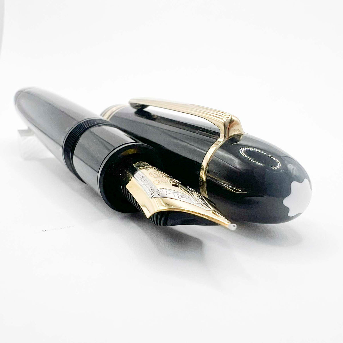 Montblanc Meisterstuck #149 (Largest) Fountain Pen - Extra Fine 18kt Gold Nib