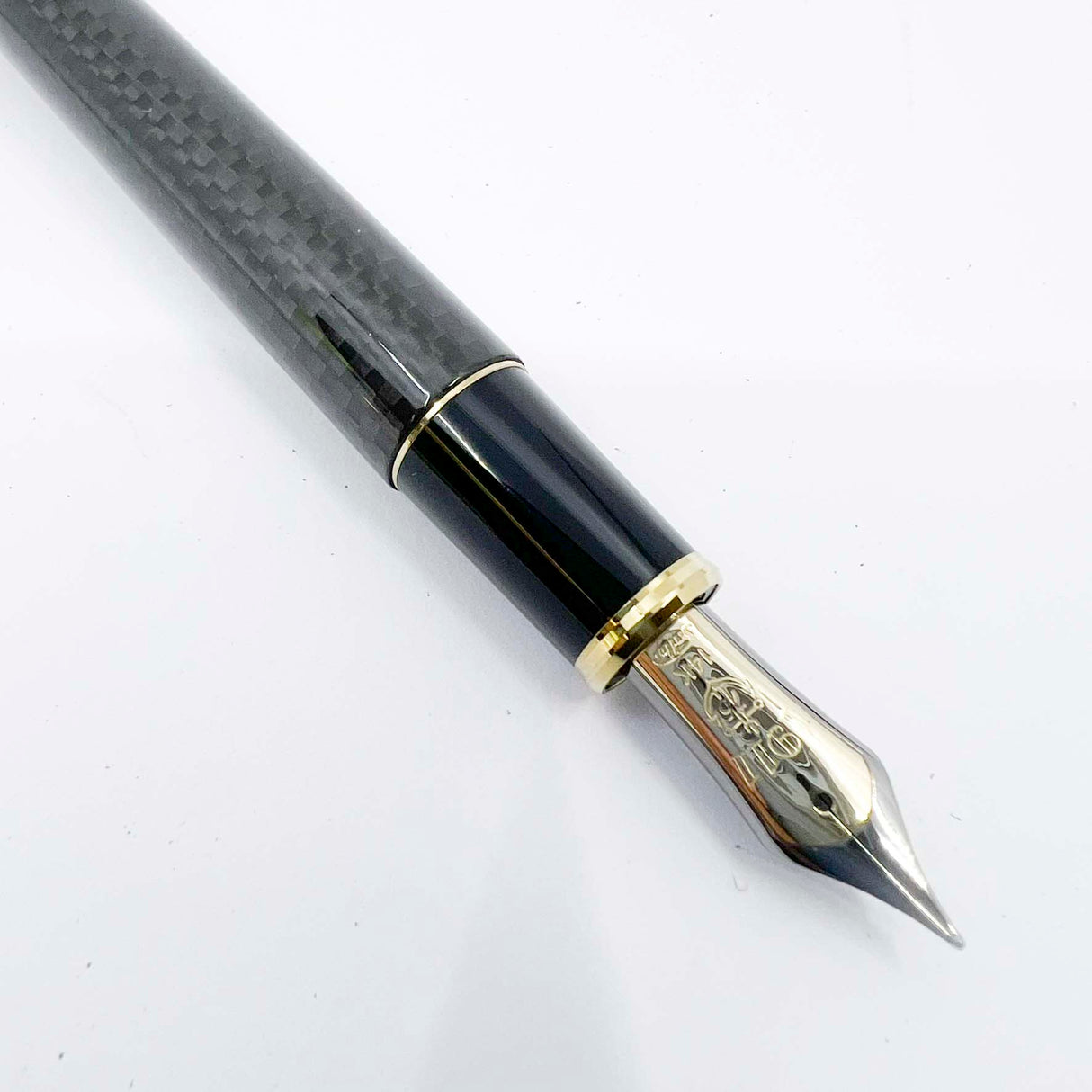 Sailor Profit 75th Anniversary Carbon Fiber Special Edition Fountain Pen (1986) - Medium 14kt Gold Nib