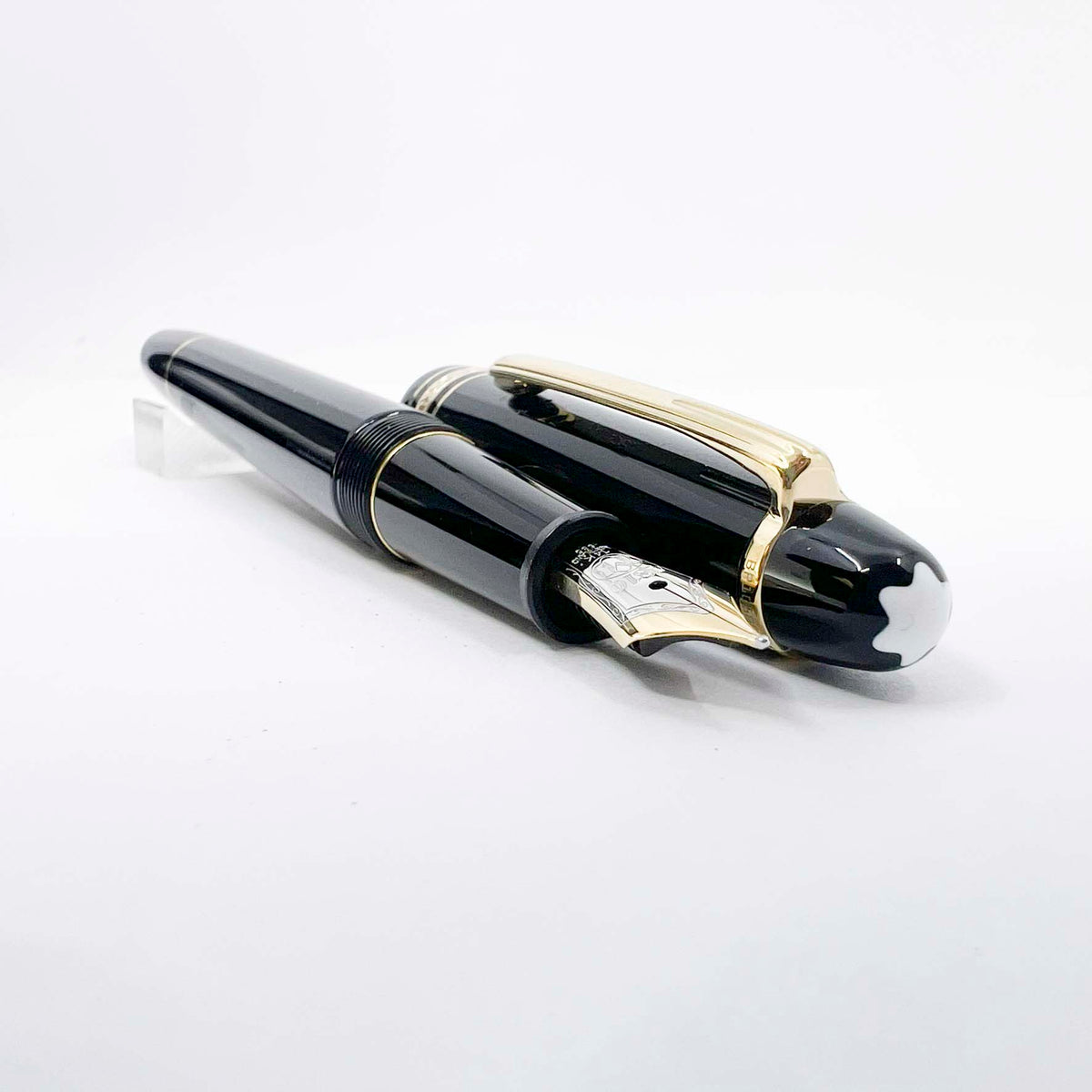 Montblanc Meisterstuck Black Resin #145 (Chopin) Classique Gold-Plated Trim Fountain Pen - Fine 14kt Kt Gold Nib