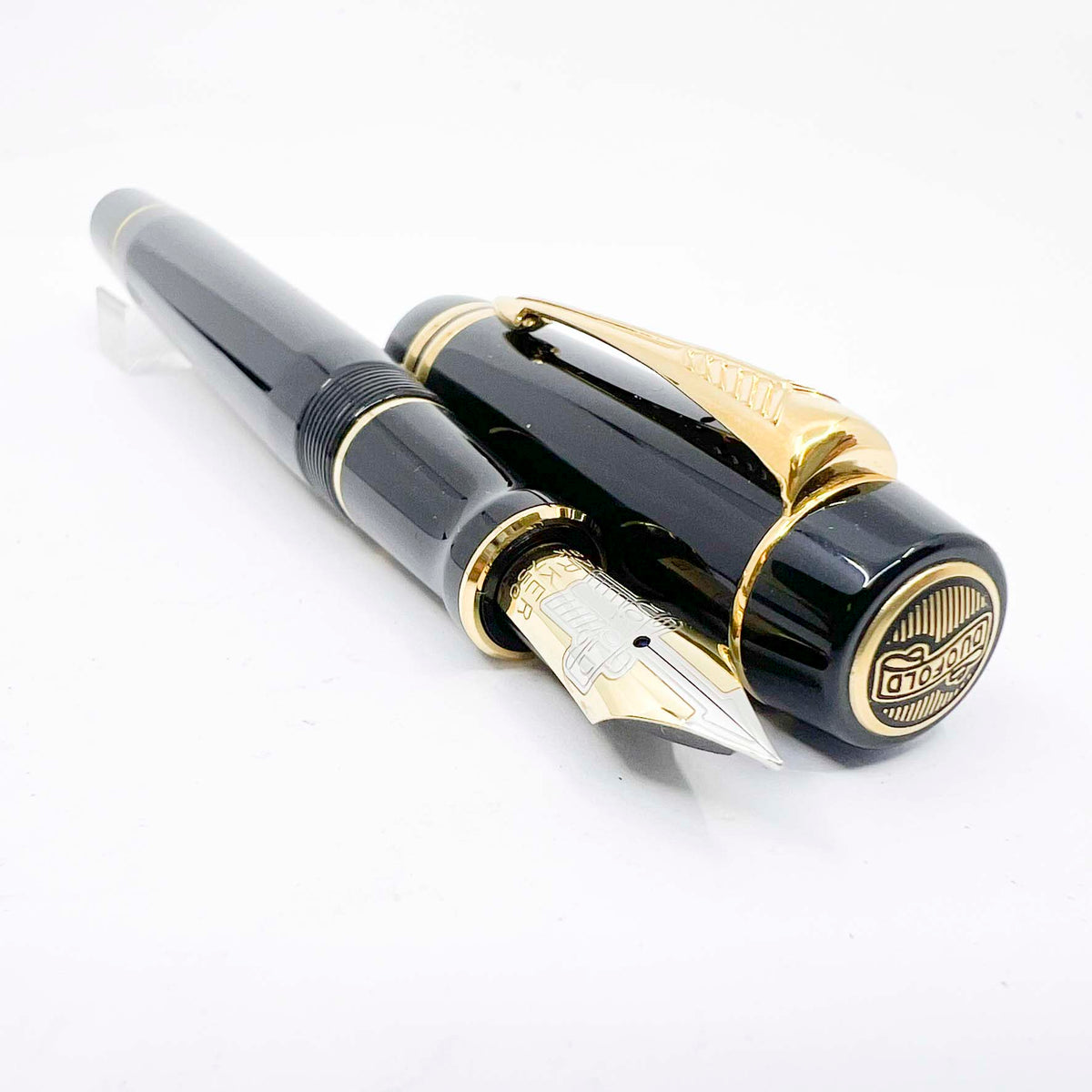 Parker Duofold Centennial (Largest) Black Fountain Pen - Extra Fine 18kt Gold Nib (Circa 1997)
